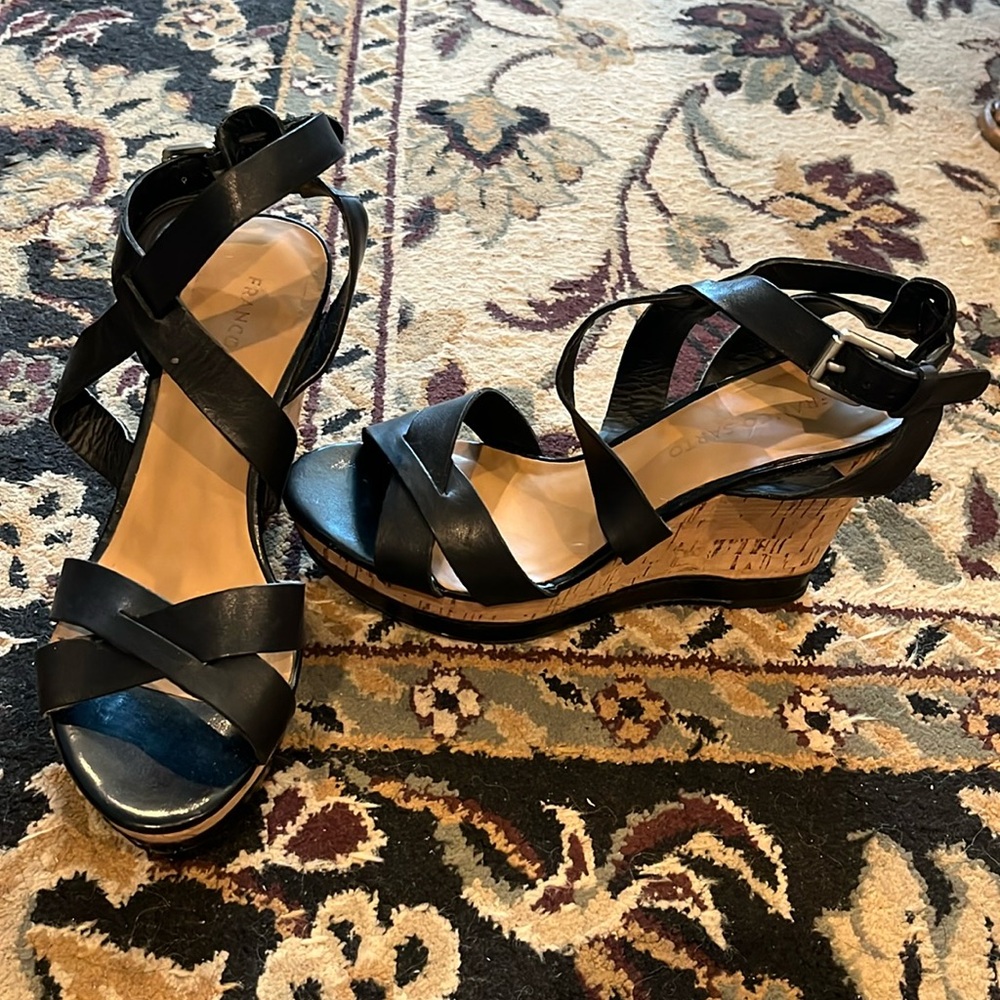 Women’s used black, cork, strappy wedges